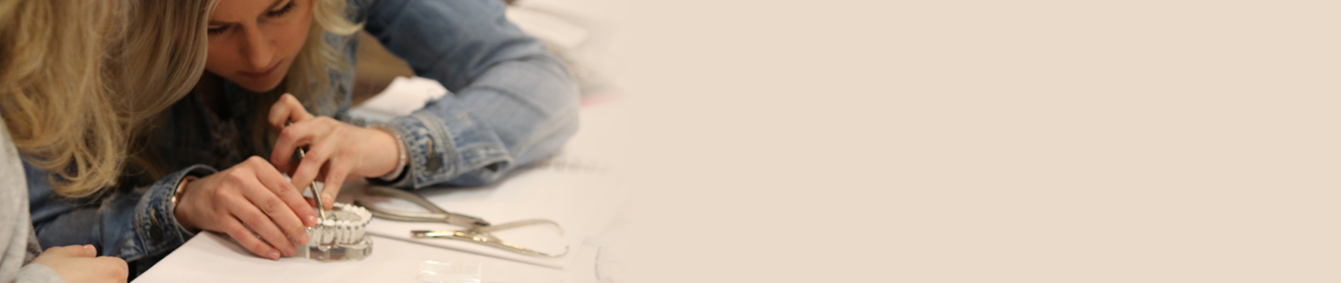 Monitors Comprehensive Basic Straight Wire Orthodontics – Session 2